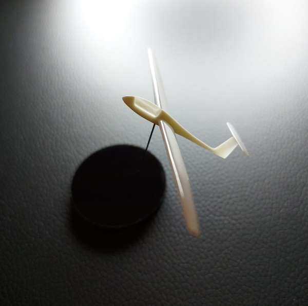 Astir CS - Flugzeugmodell aus PU mit Haube aus Epoxidharz im Maßstab 1:166