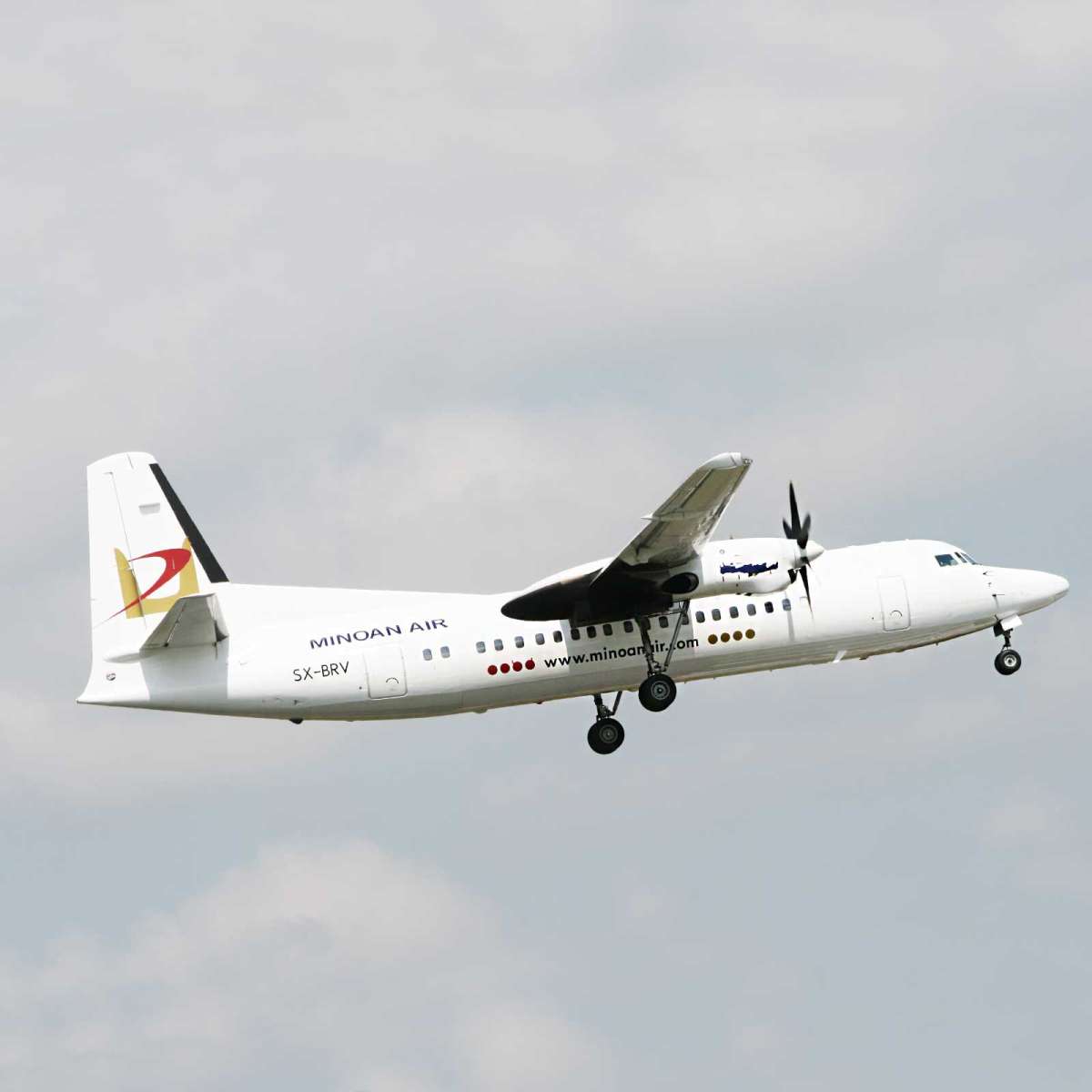 Aviationtag フォッカー50（Fokker 50）SX-BRV Transformation of a Fokker 50 to an Aviationtag